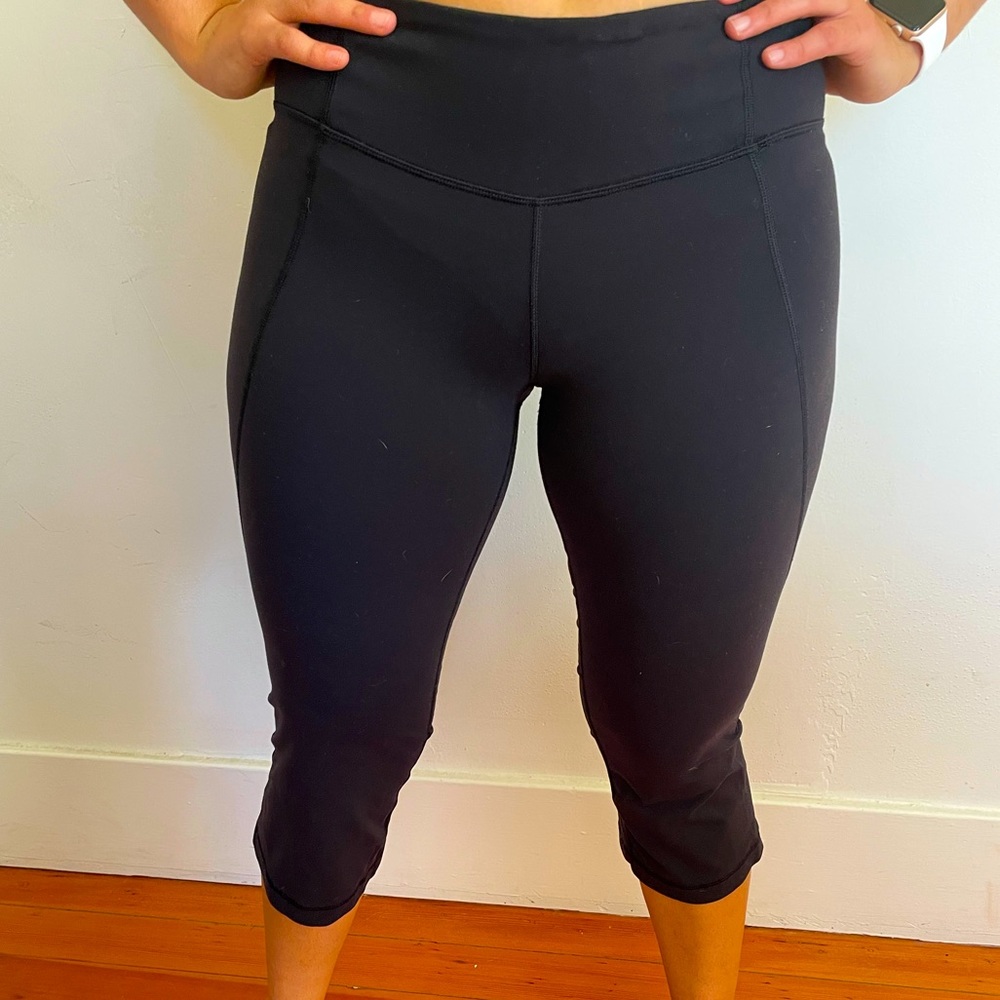 Lululemon slim flare cropped leggings